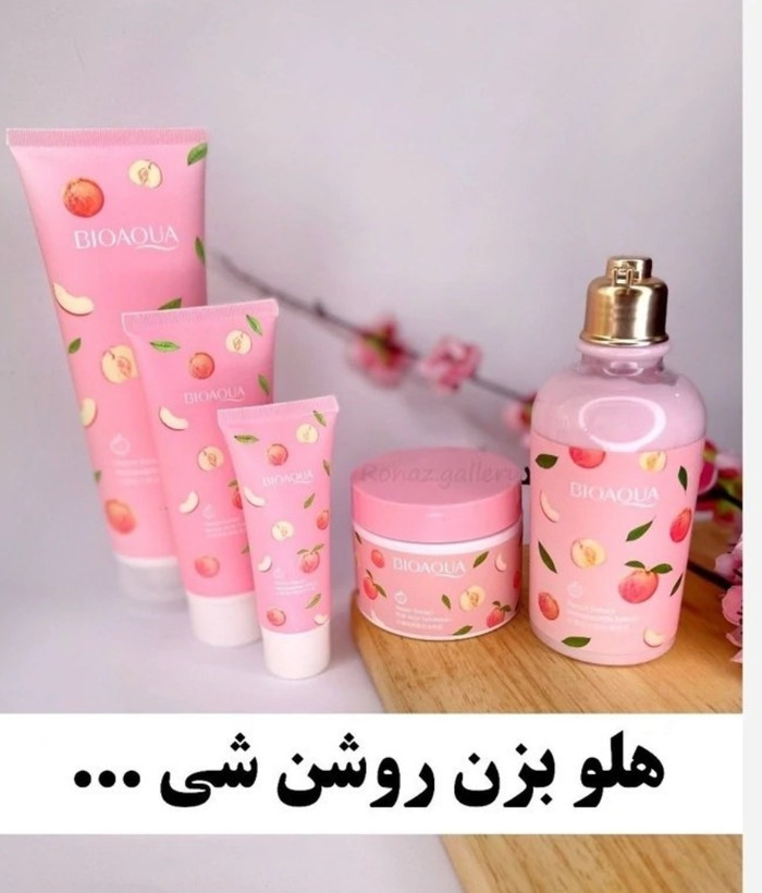 پک روتین پوستی هلو شامل نمک بدن هلو ، فوم شستشو هلو ، کرم مرطوب کننده دست هلو ، اسکراب برند بیوآکوا